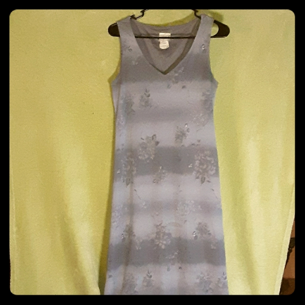 Words dress size M